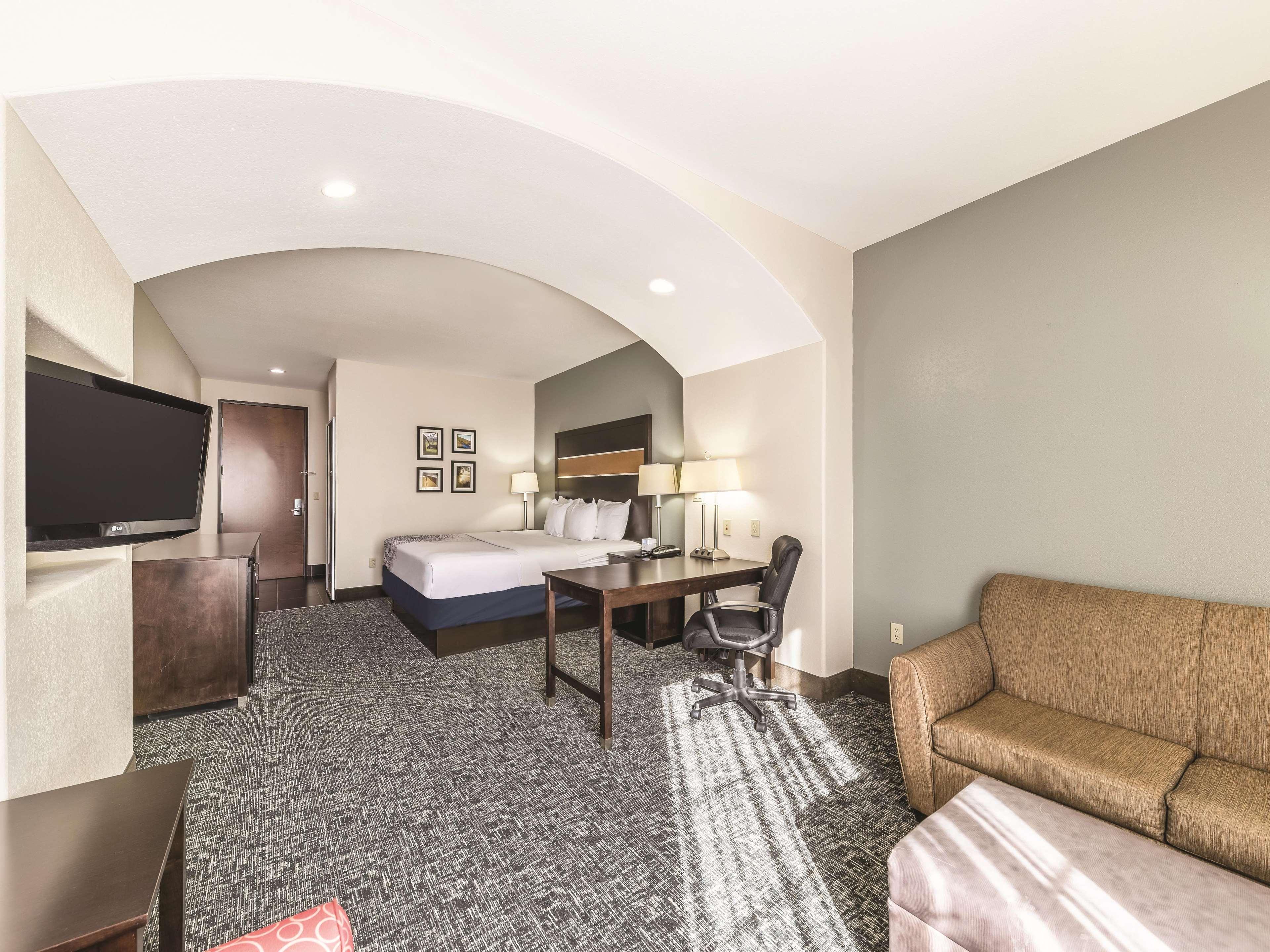 מלון La Quinta By Wyndham Tulsa - Catoosa מראה חיצוני תמונה